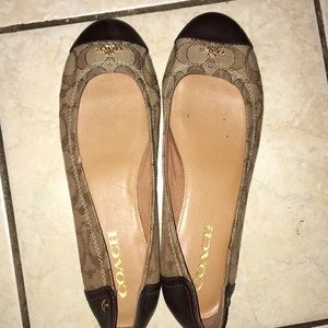 Coach flats